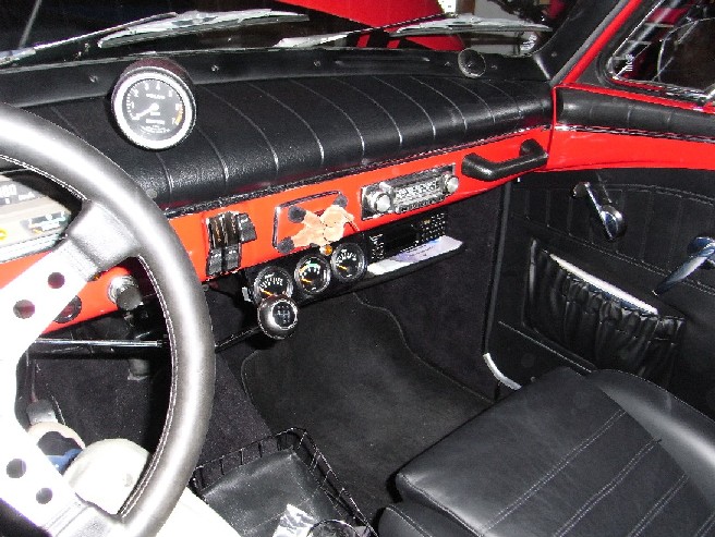 Cockpit 2.jpg